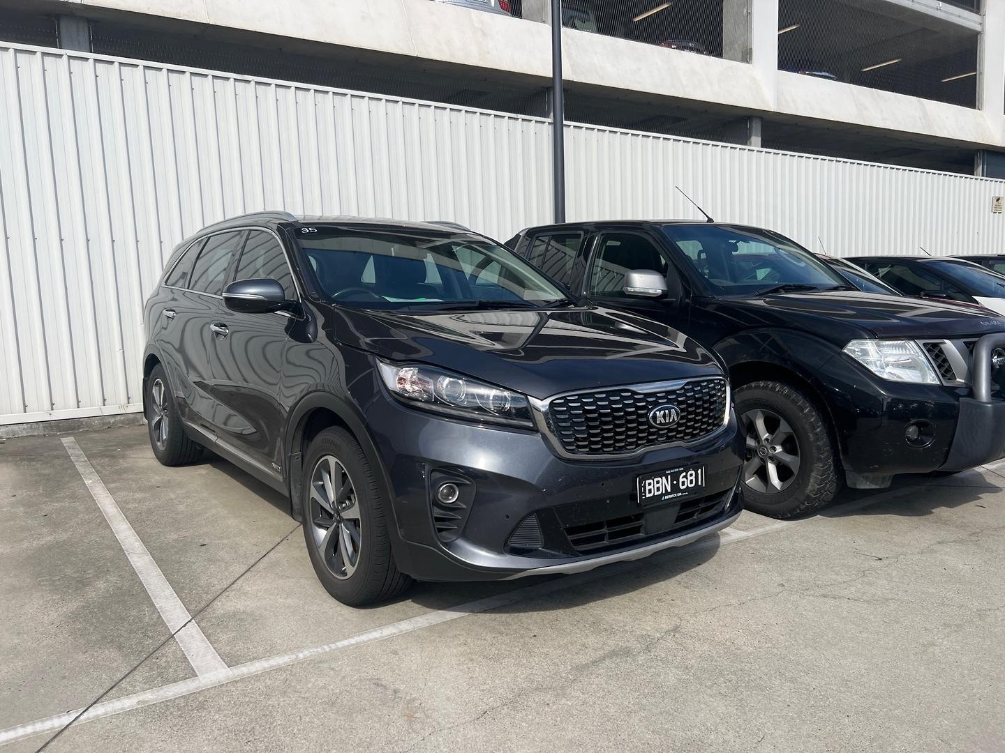 Kia Sorento image 1