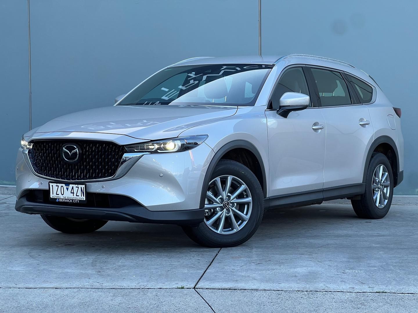 Mazda Cx-8 image 3