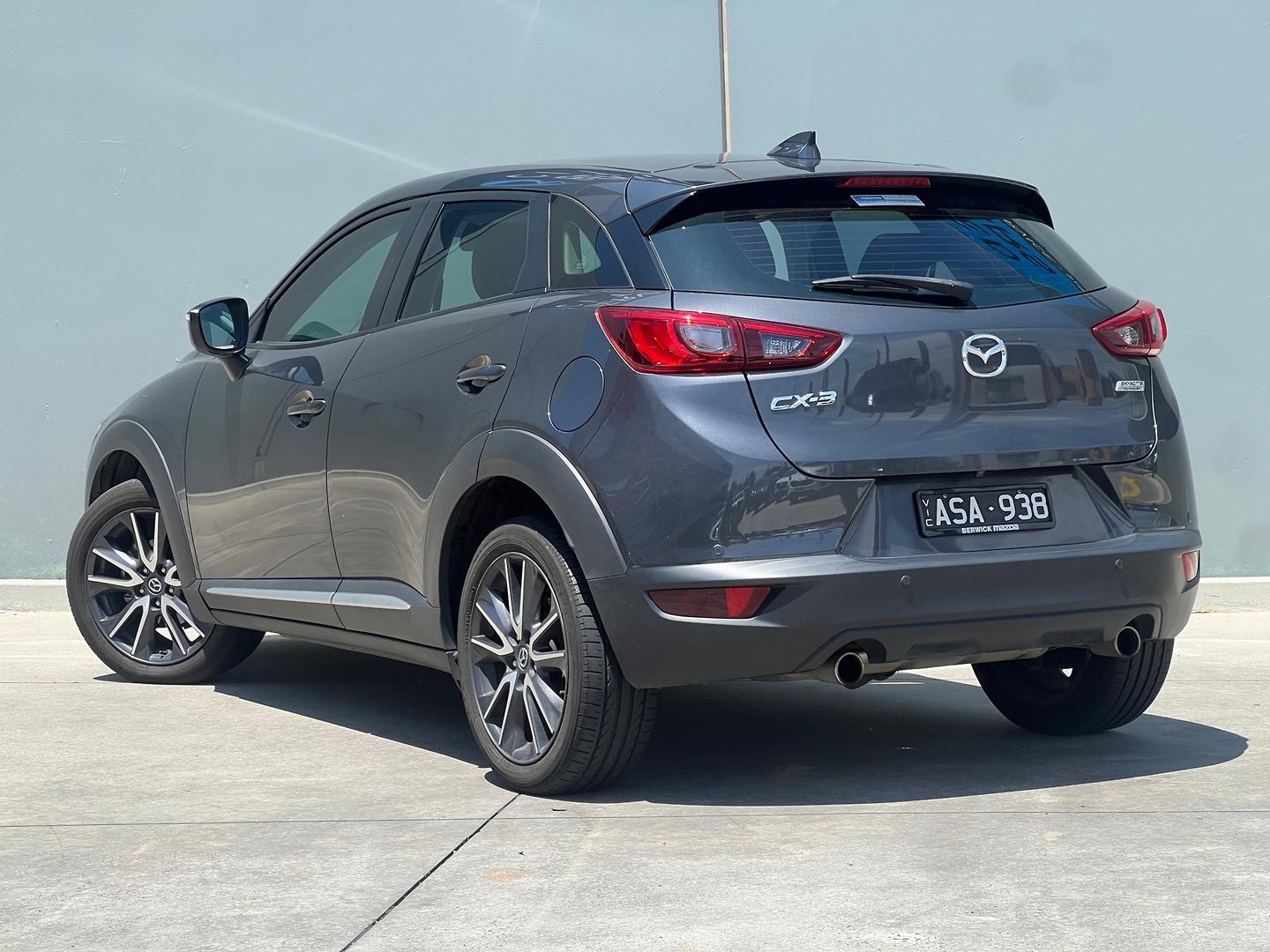 Mazda Cx-3 image 2