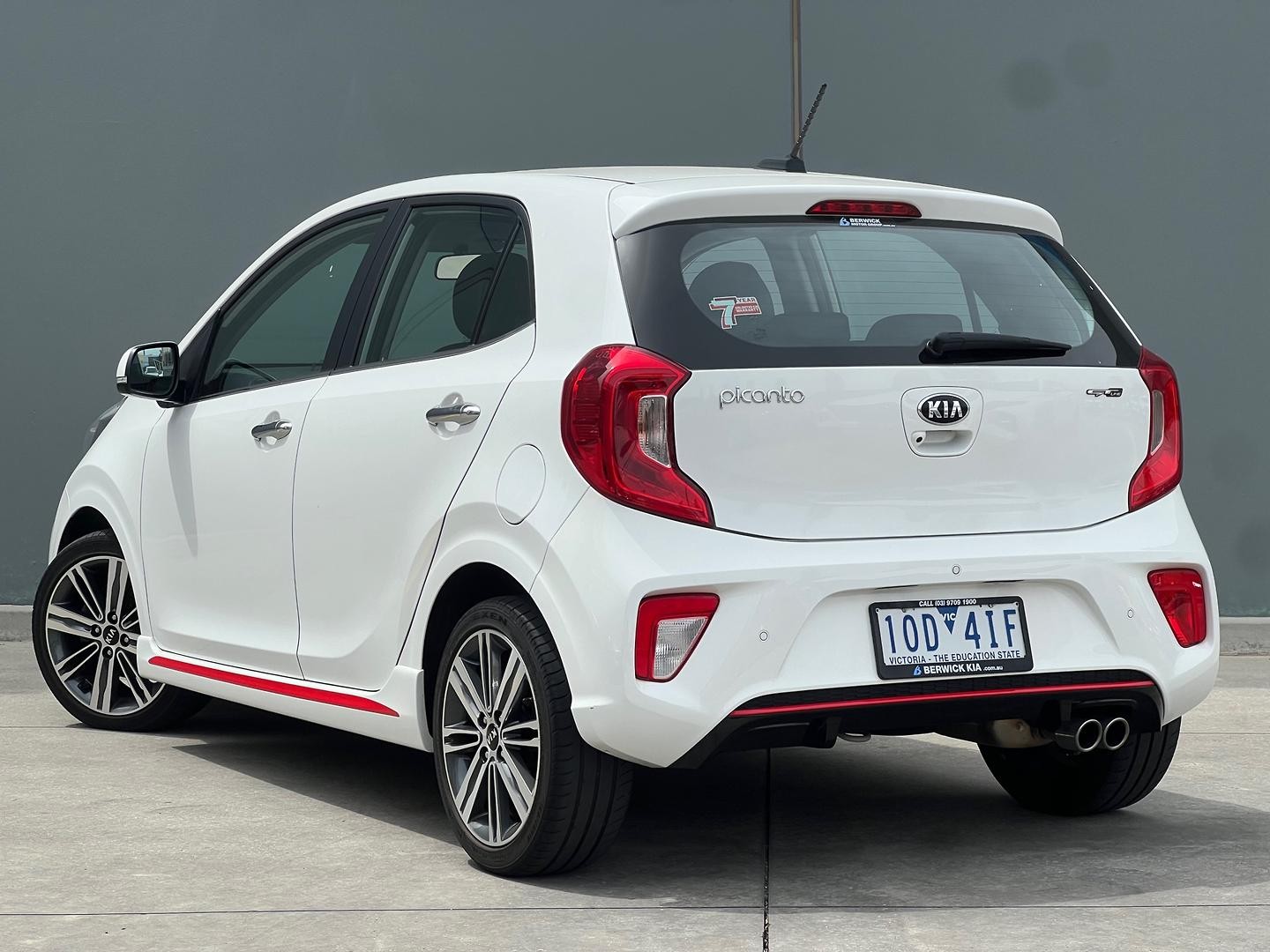 Kia Picanto image 2