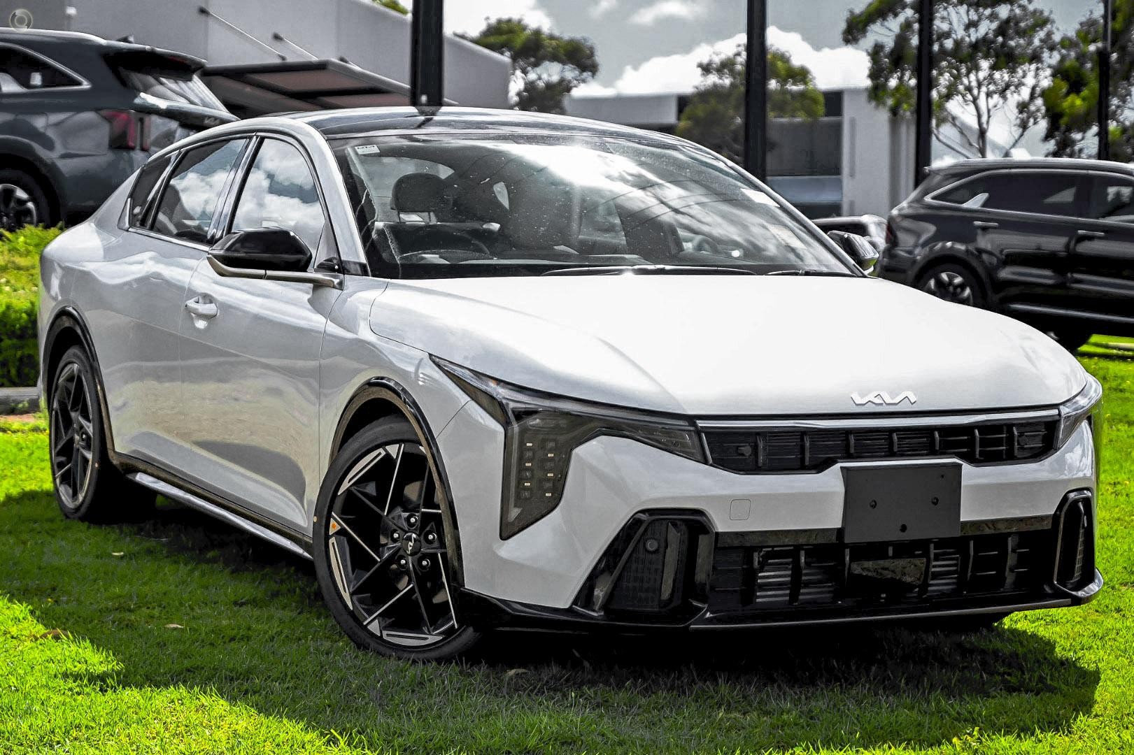 Kia K4 image 4
