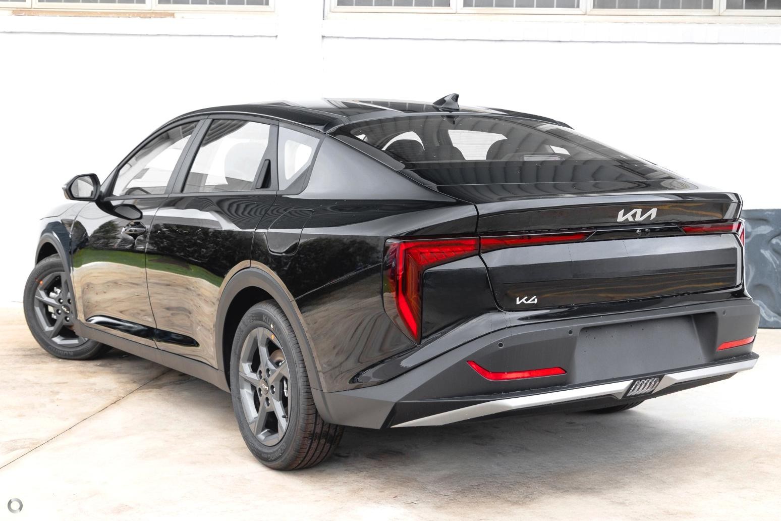 Kia K4 image 4