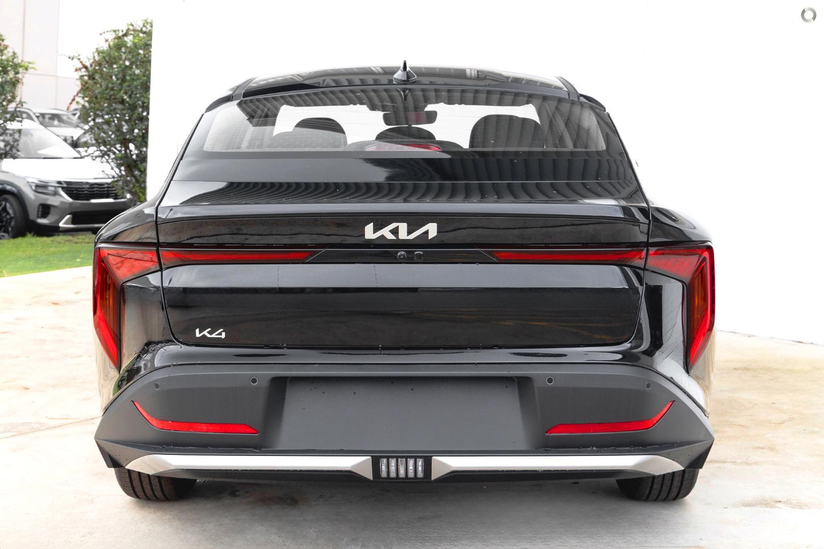 Kia K4 image 3