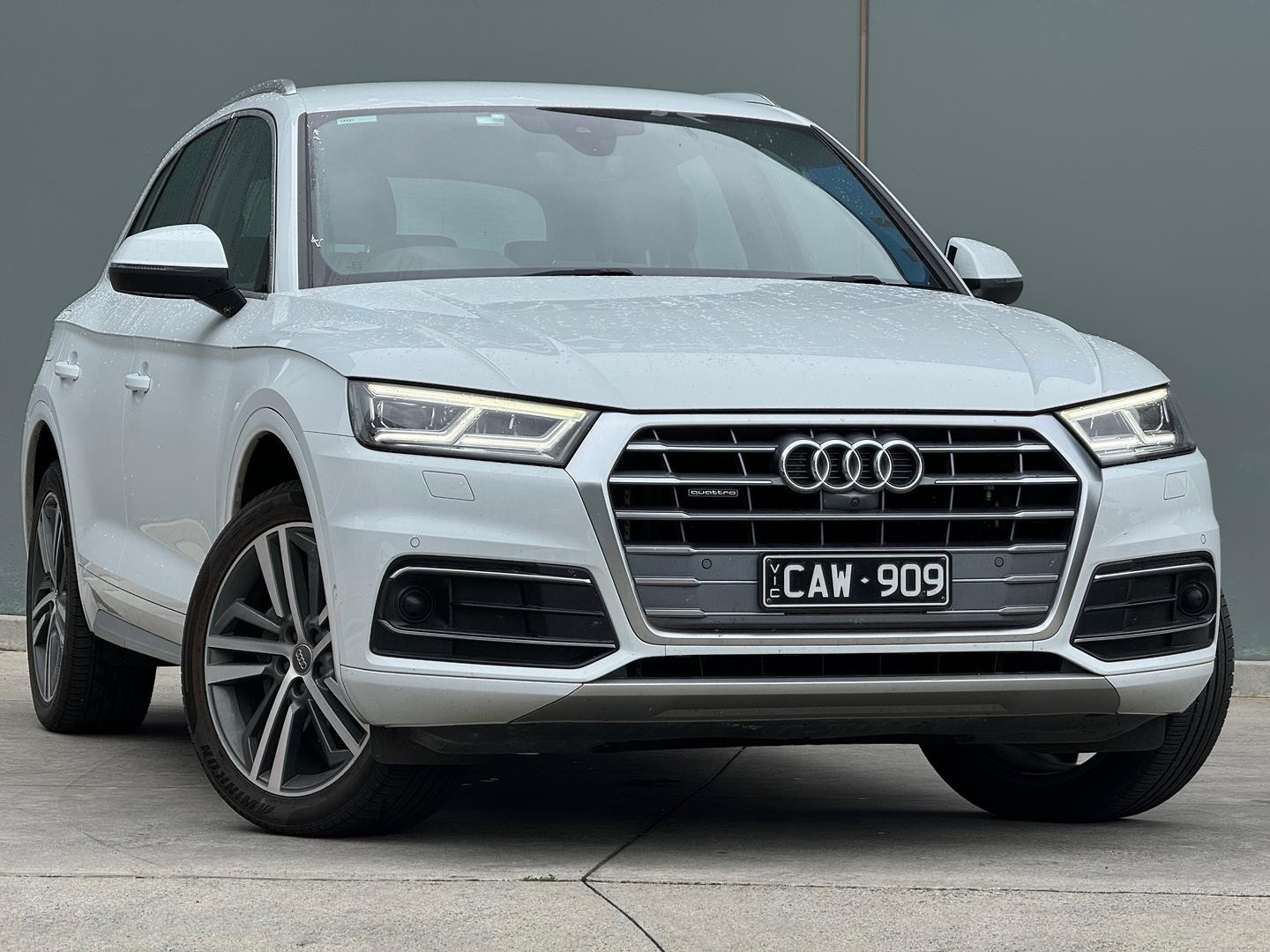 Audi Q5 image 1