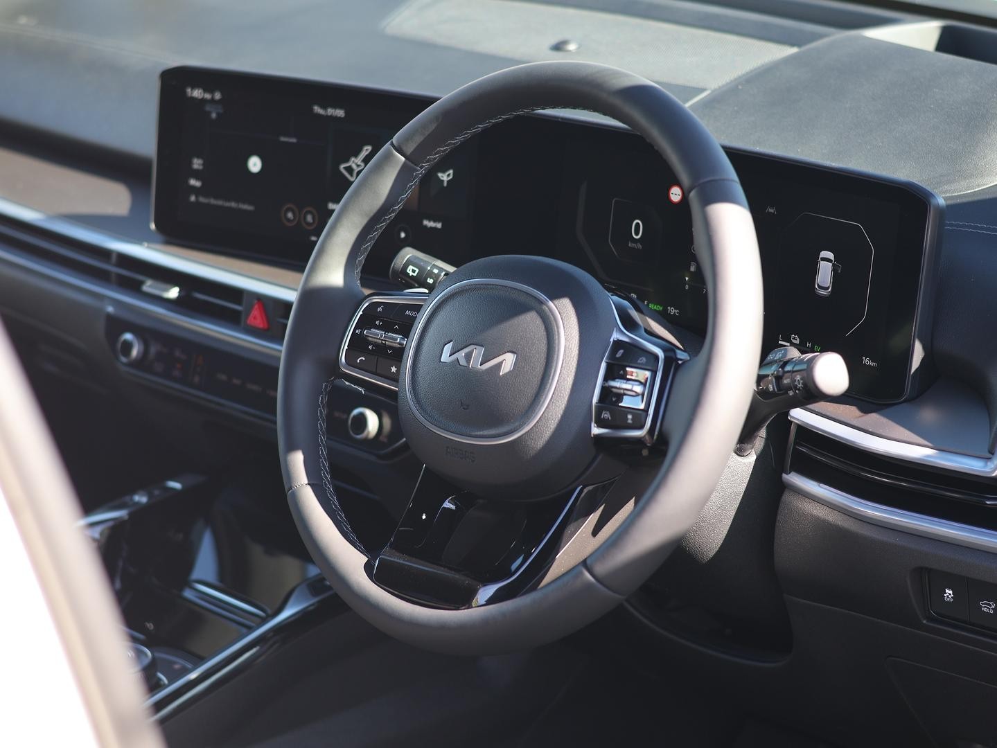 Kia Sorento image 2