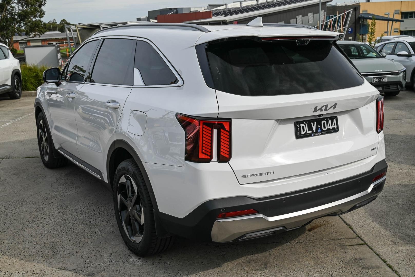 Kia Sorento image 4