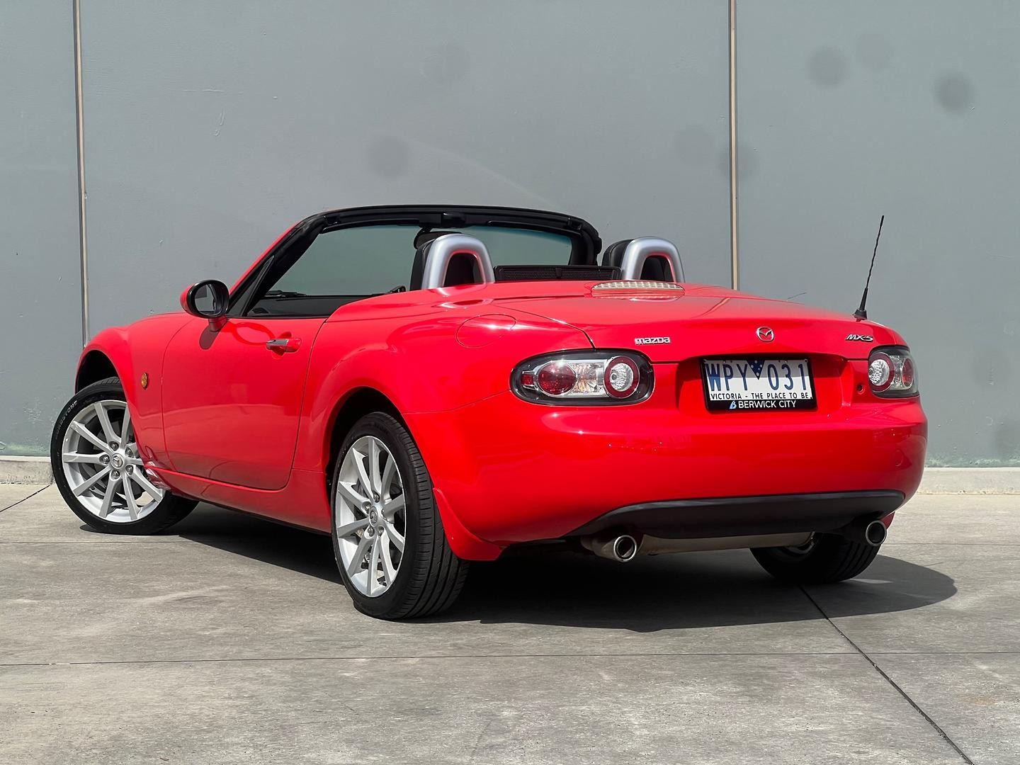 Mazda Mx-5 image 4