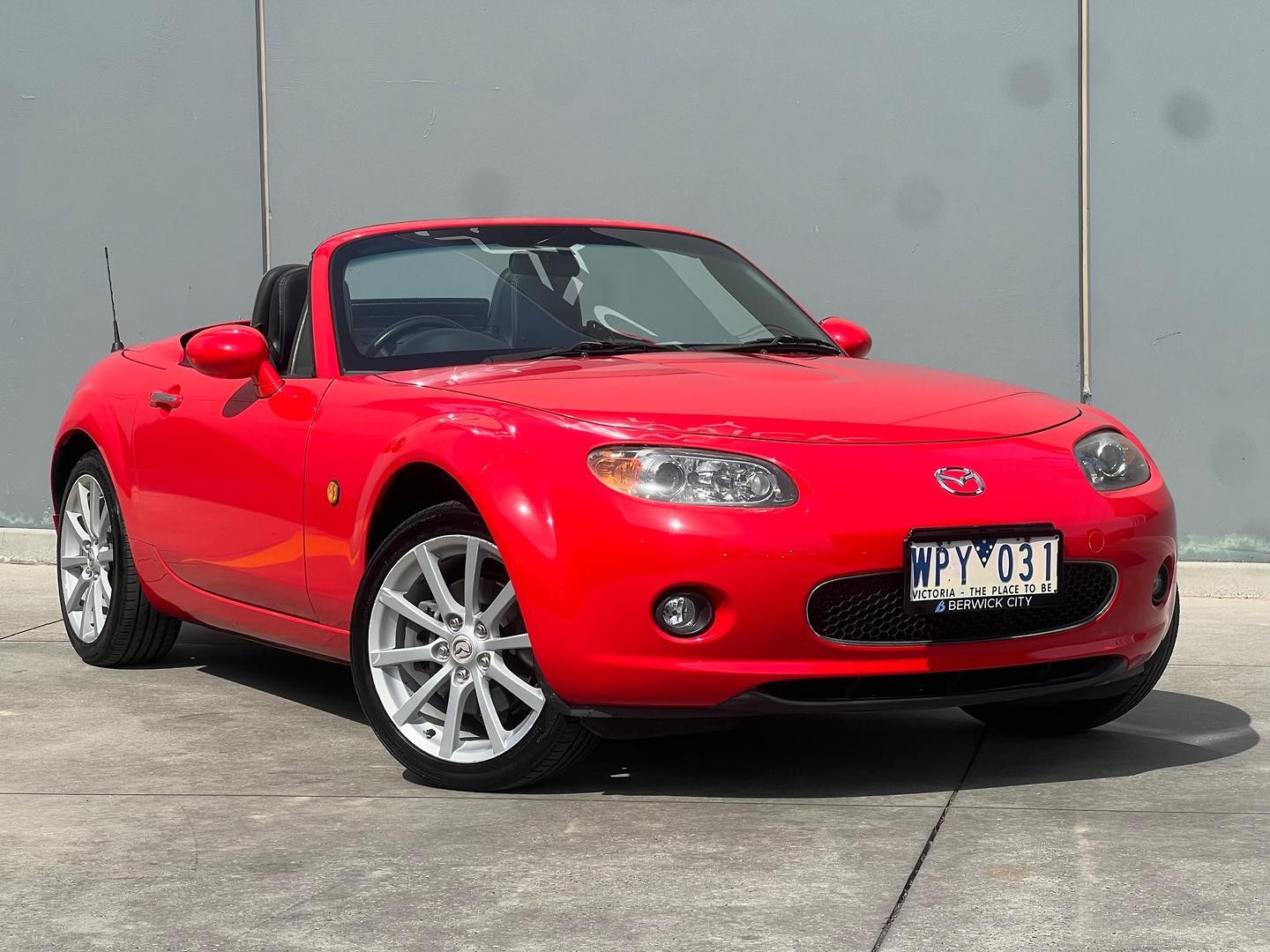 Mazda Mx-5 image 1