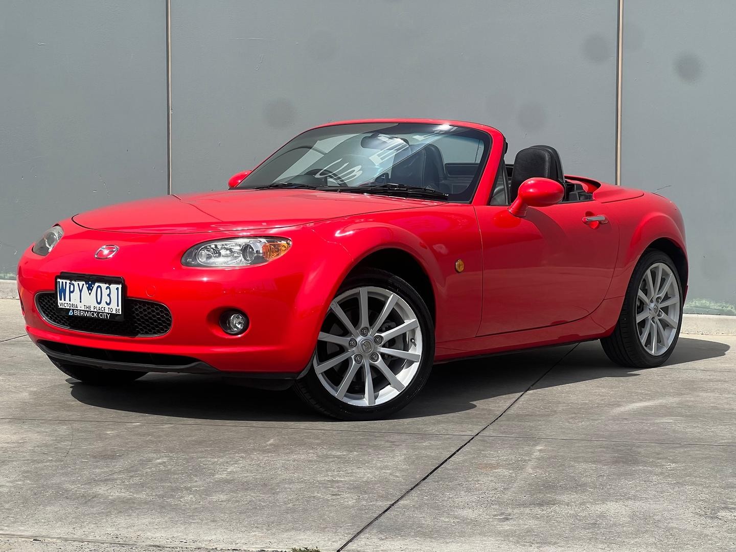 Mazda Mx-5 image 3