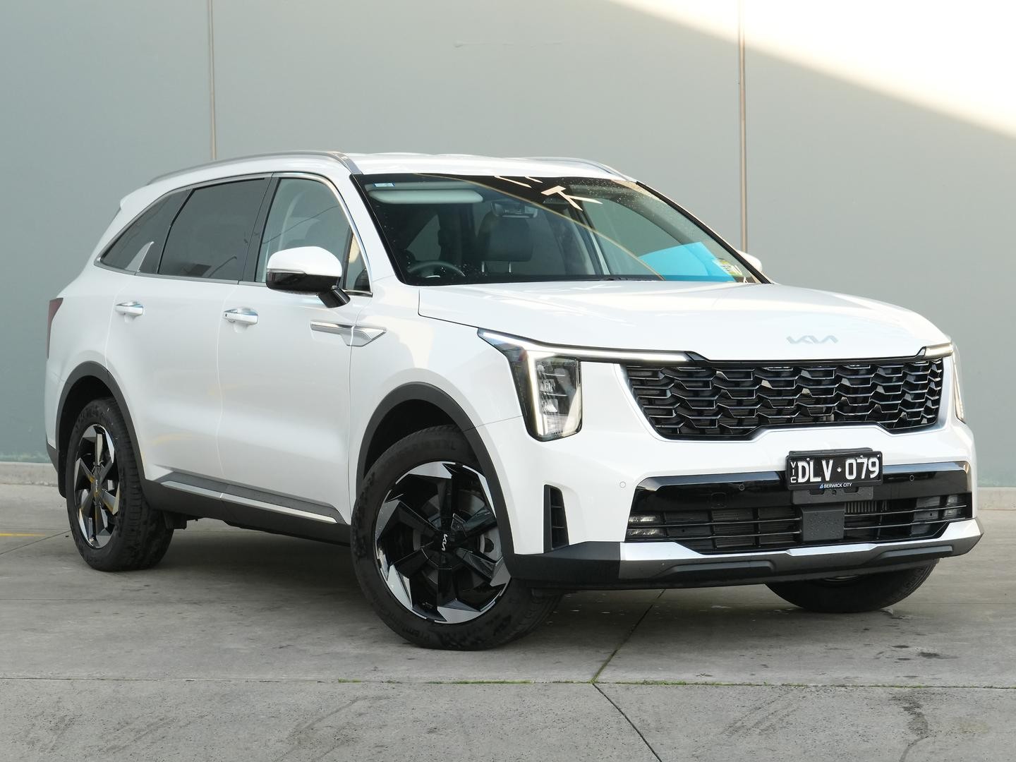 Kia Sorento image 1