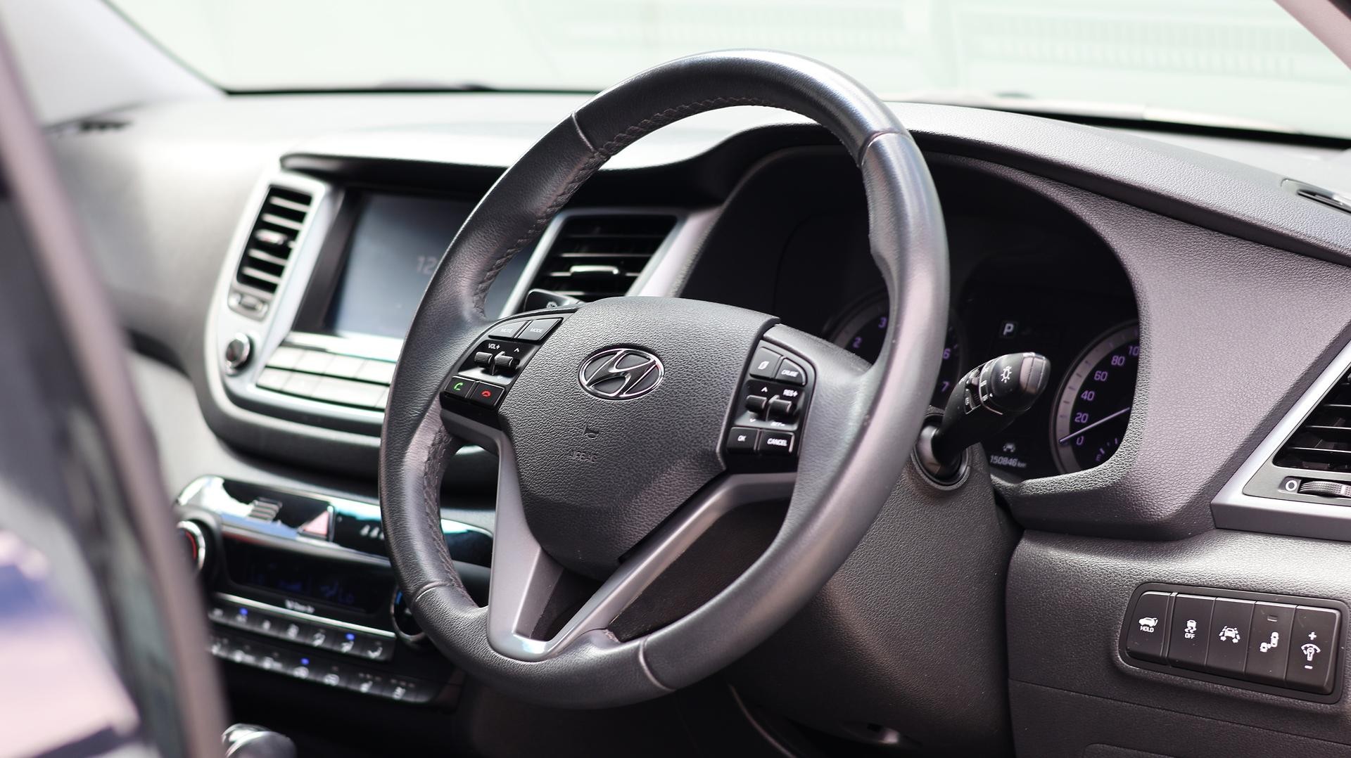 Hyundai Tucson image 2