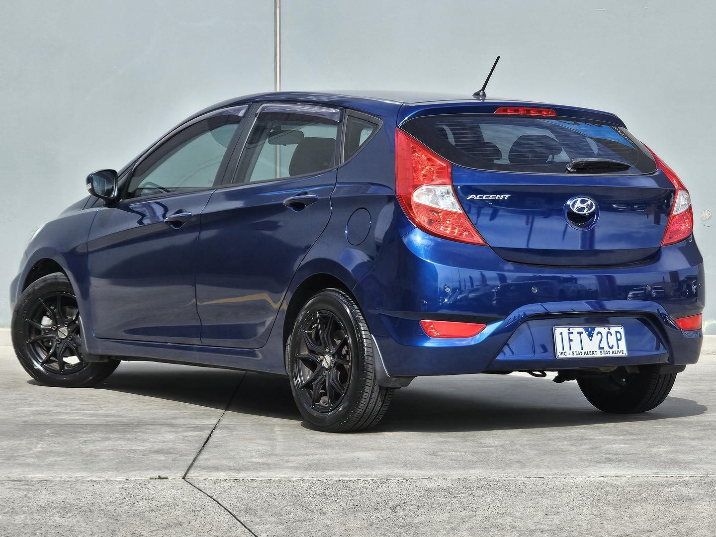 Hyundai Accent image 3