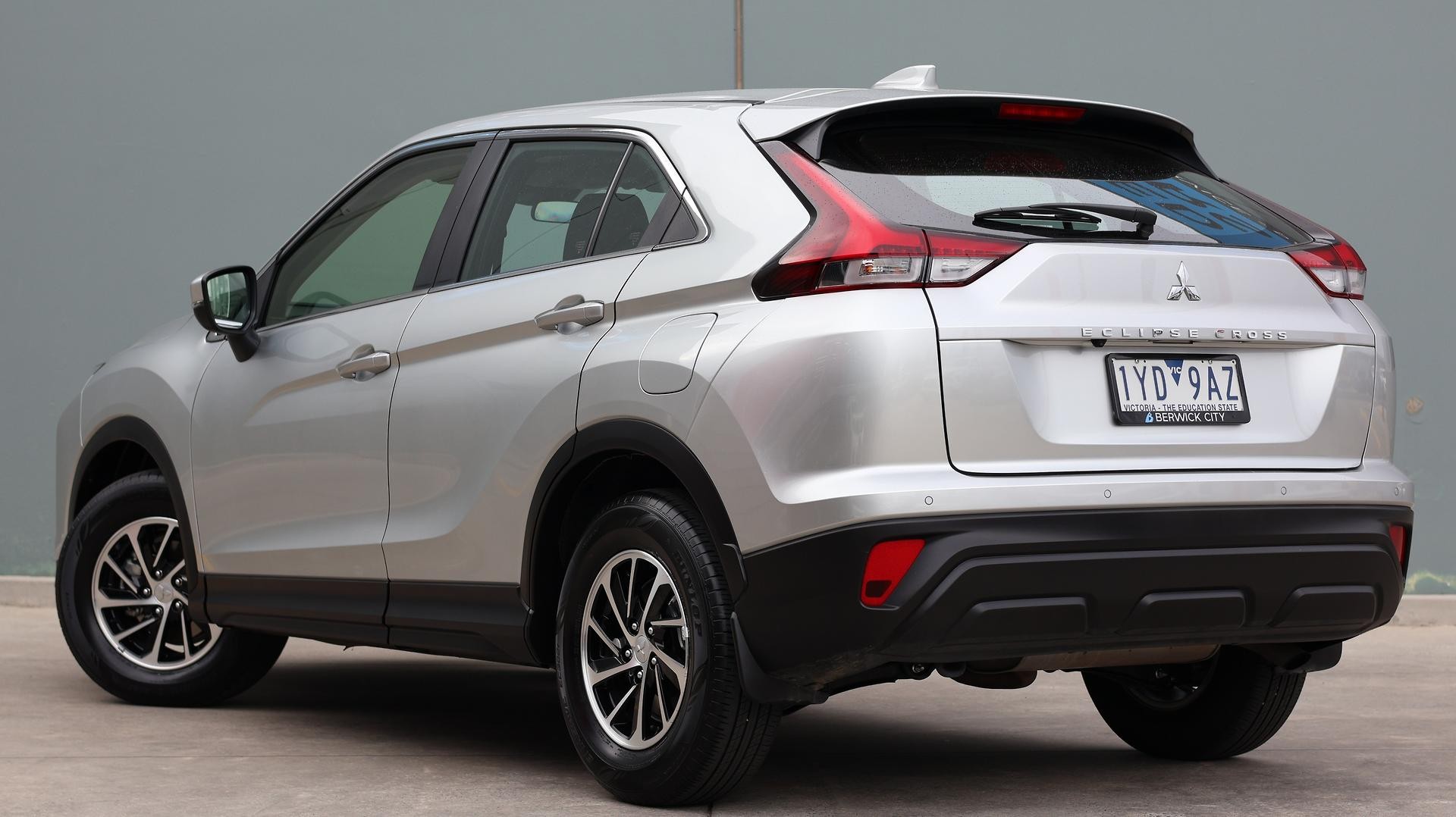 Mitsubishi Eclipse Cross image 3
