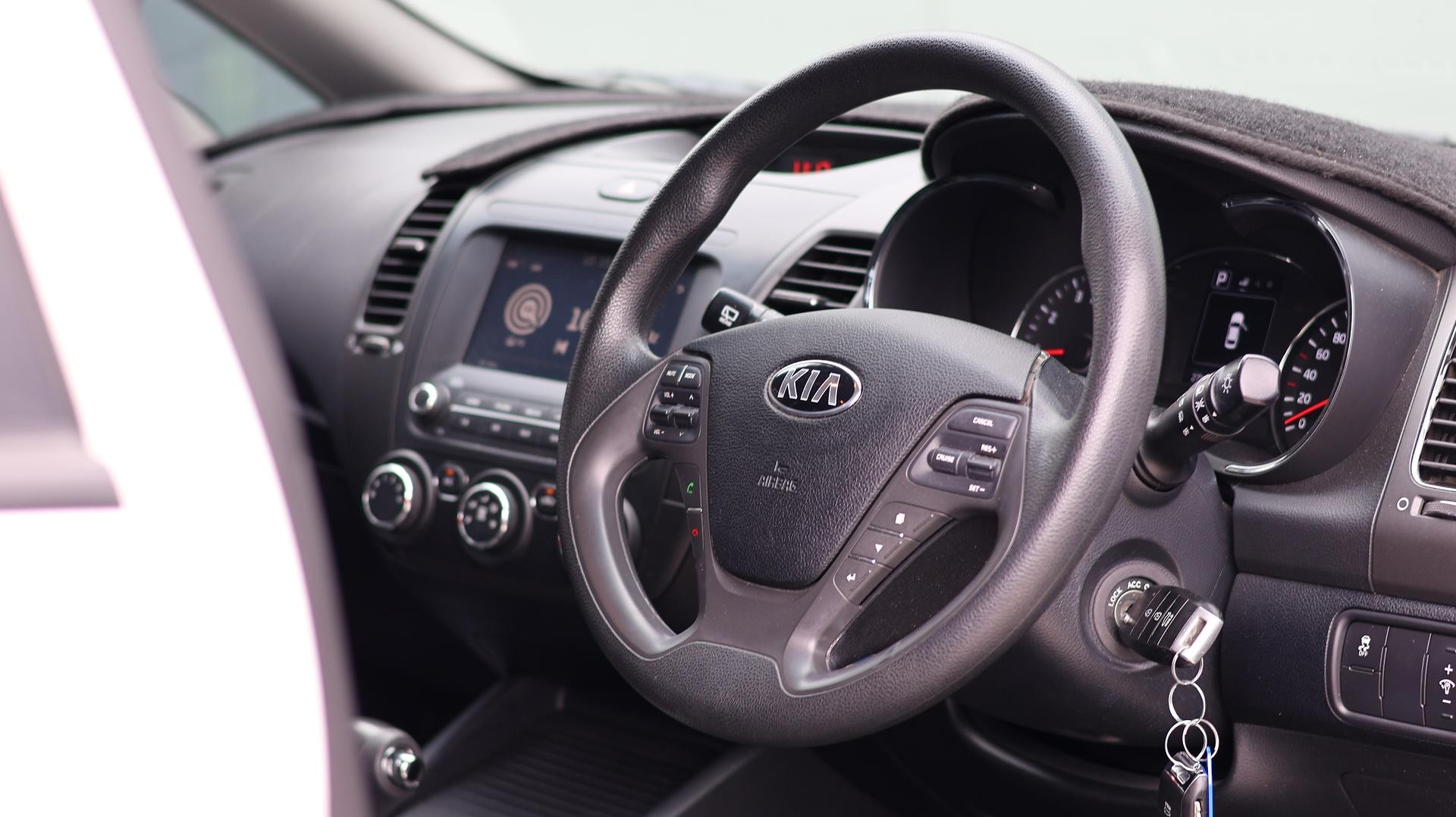 Kia Cerato image 2