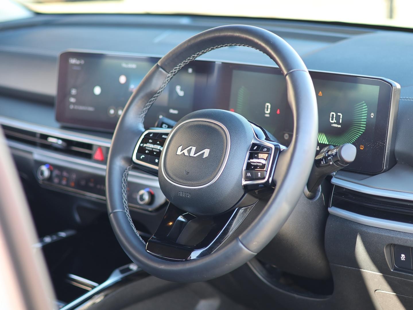Kia Sorento image 2