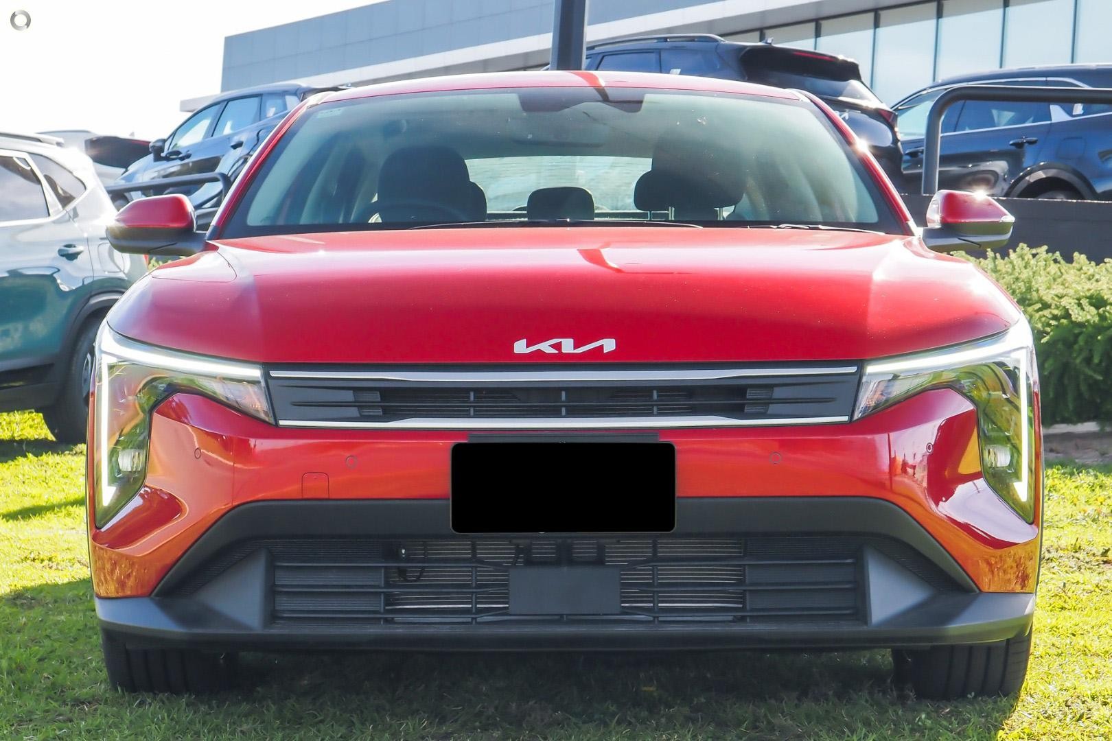 Kia K4 image 2