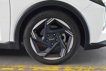 https://dvg-vehicle-assets.s3.amazonaws.com/1207561/6gi8fne3ih16n30qidw1amzk4.jpg