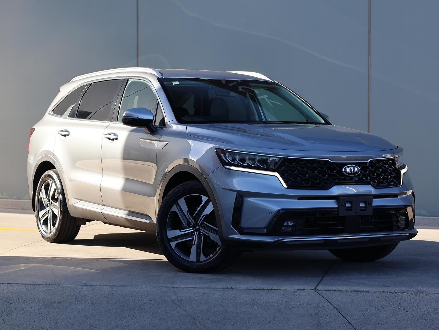 Kia Sorento image 1