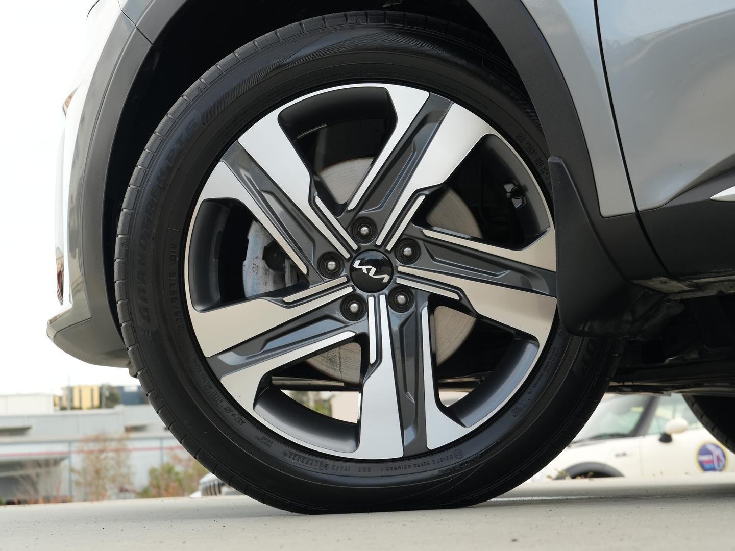 Kia Sorento image 4