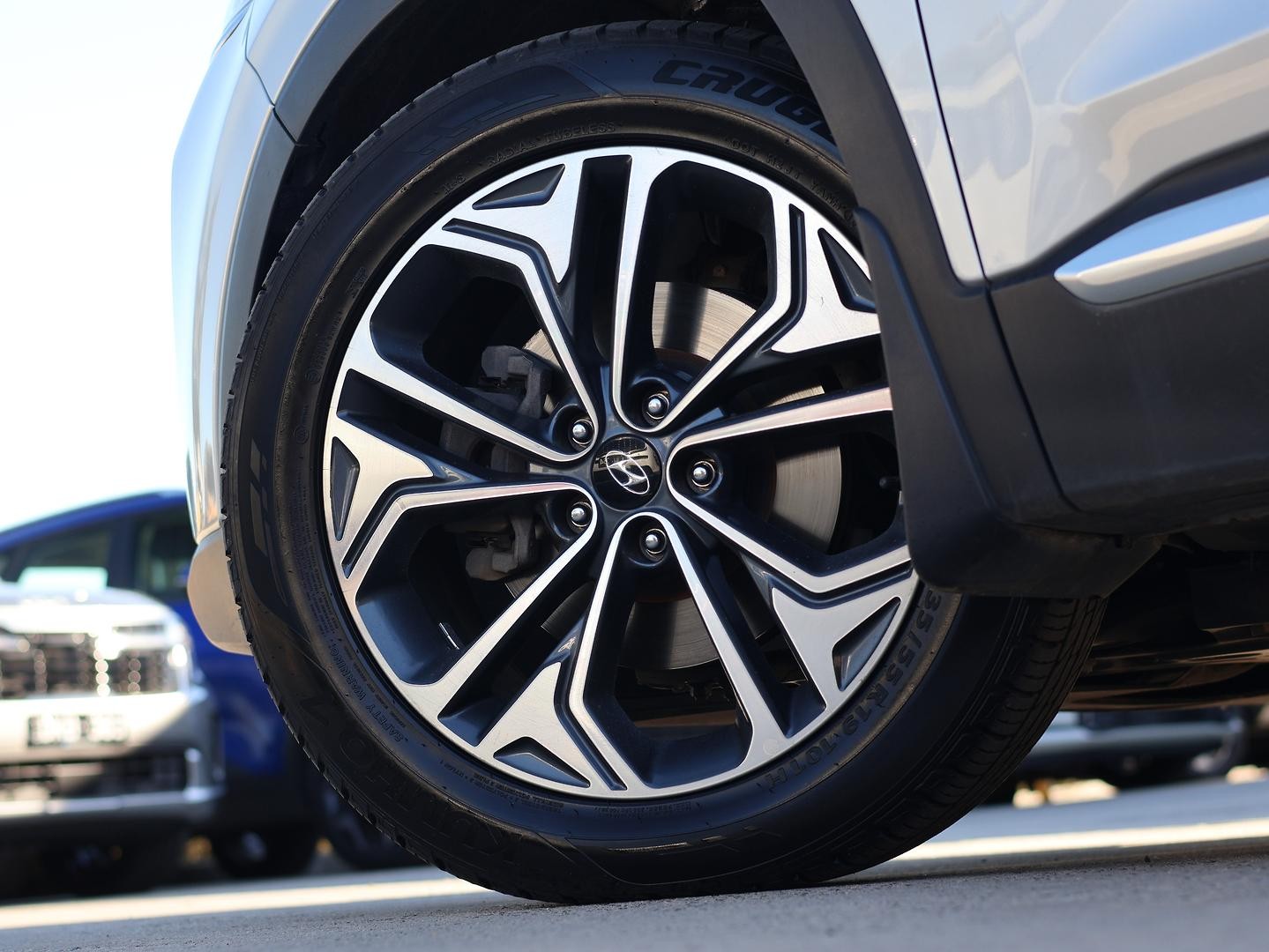 Hyundai Santa Fe image 4
