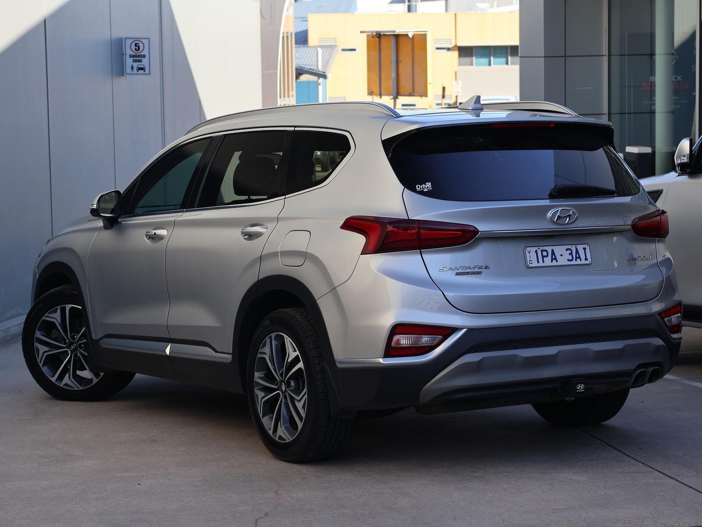 Hyundai Santa Fe image 3