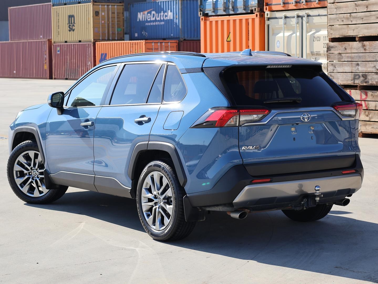 Toyota Rav4 image 3