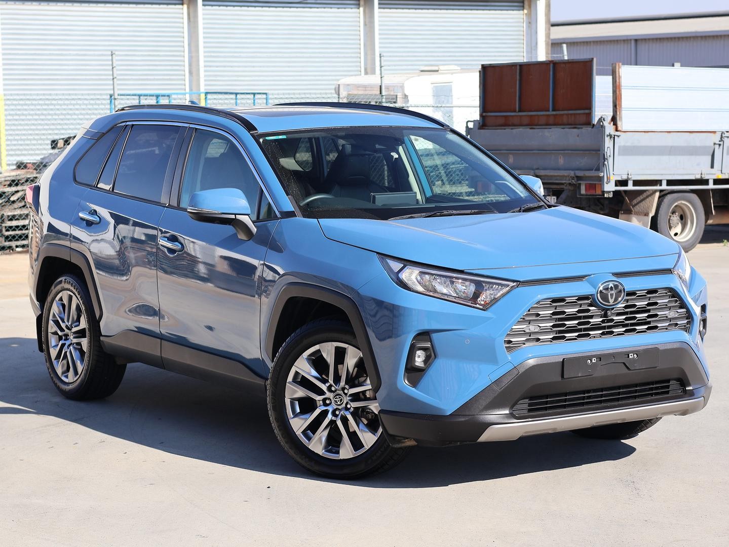 Toyota Rav4 image 1