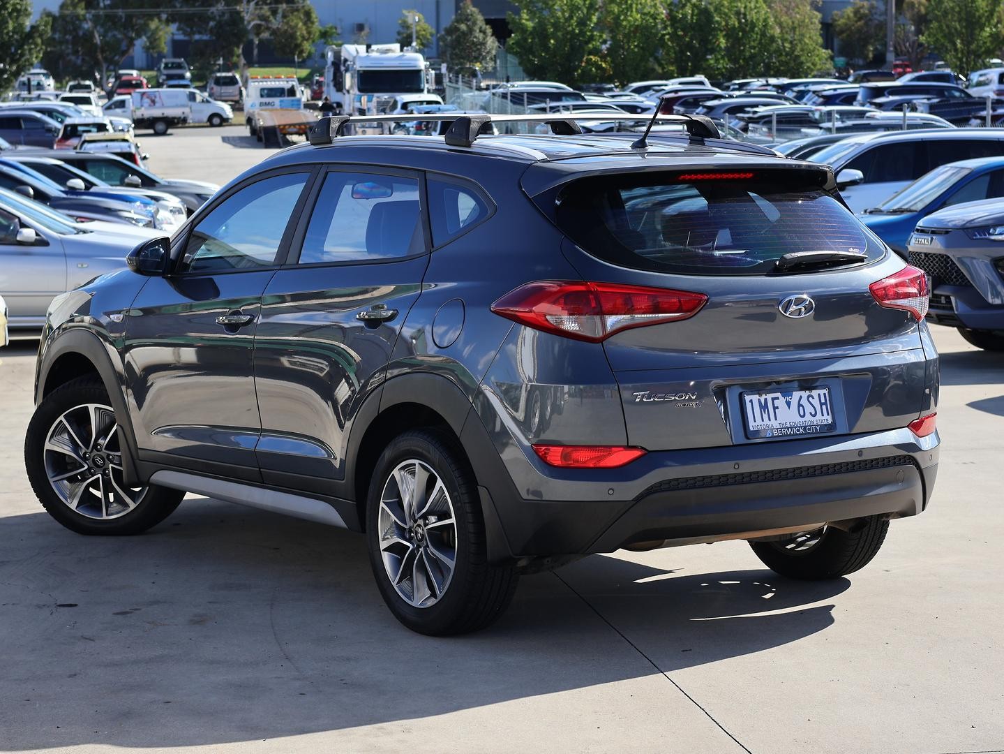 Hyundai Tucson image 3