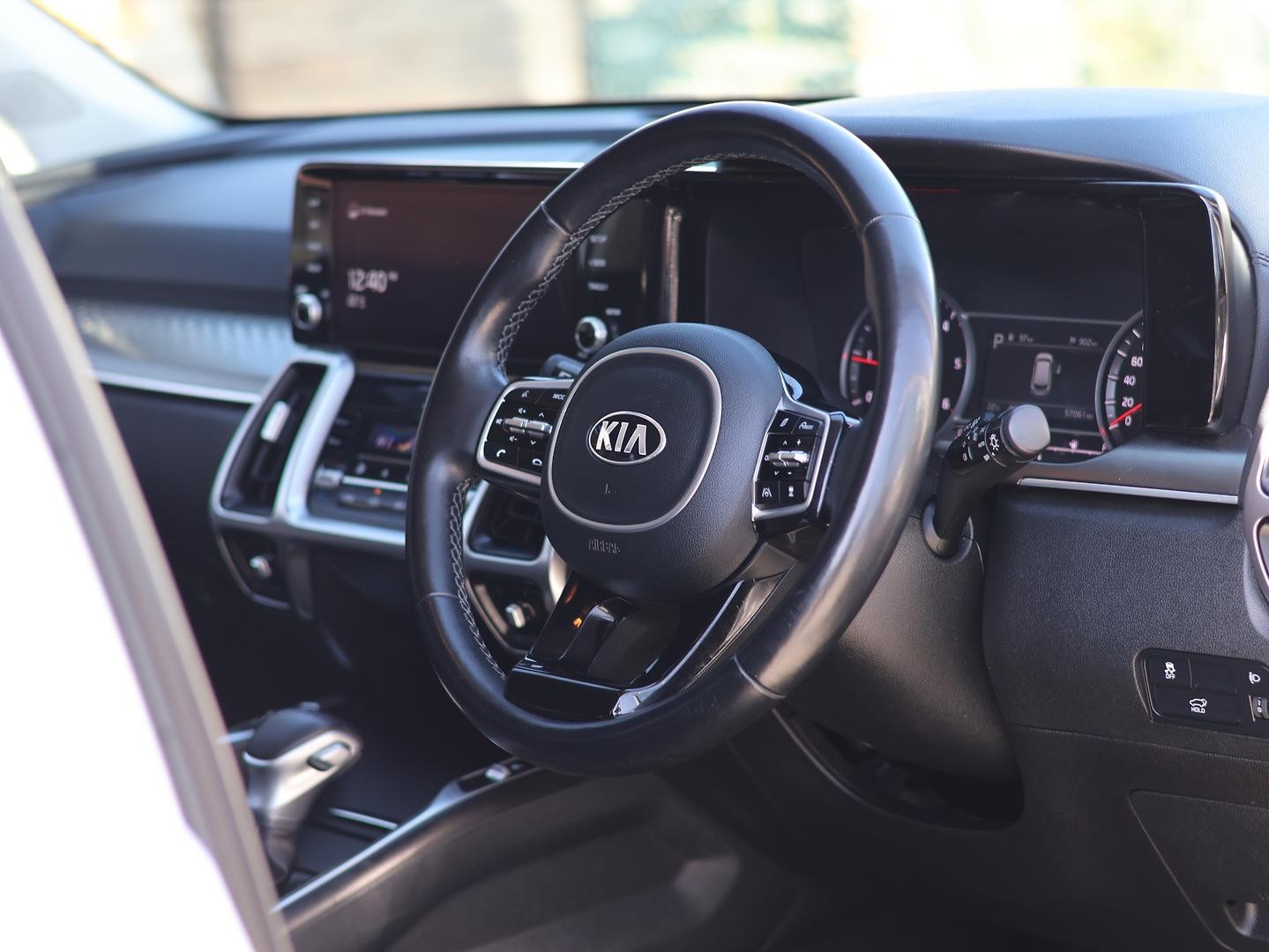 Kia Sorento image 2