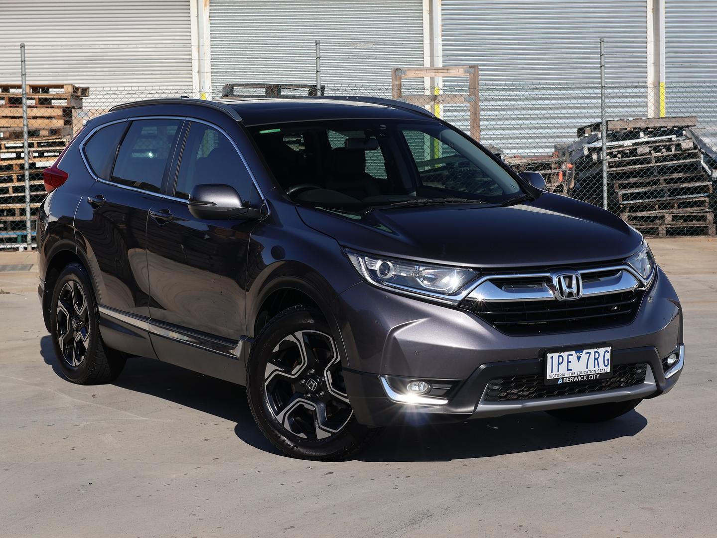 Honda Cr-v image 1