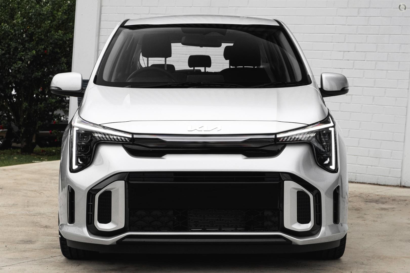 Kia Picanto image 2