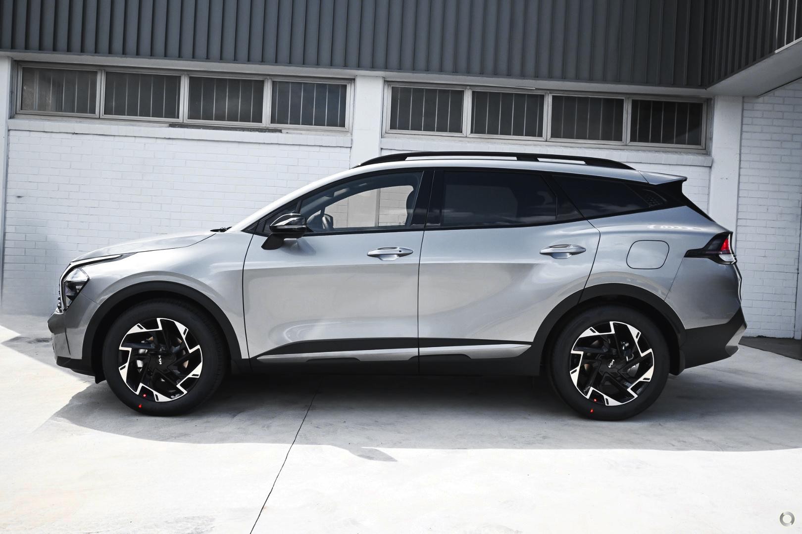 Kia Sportage image 3