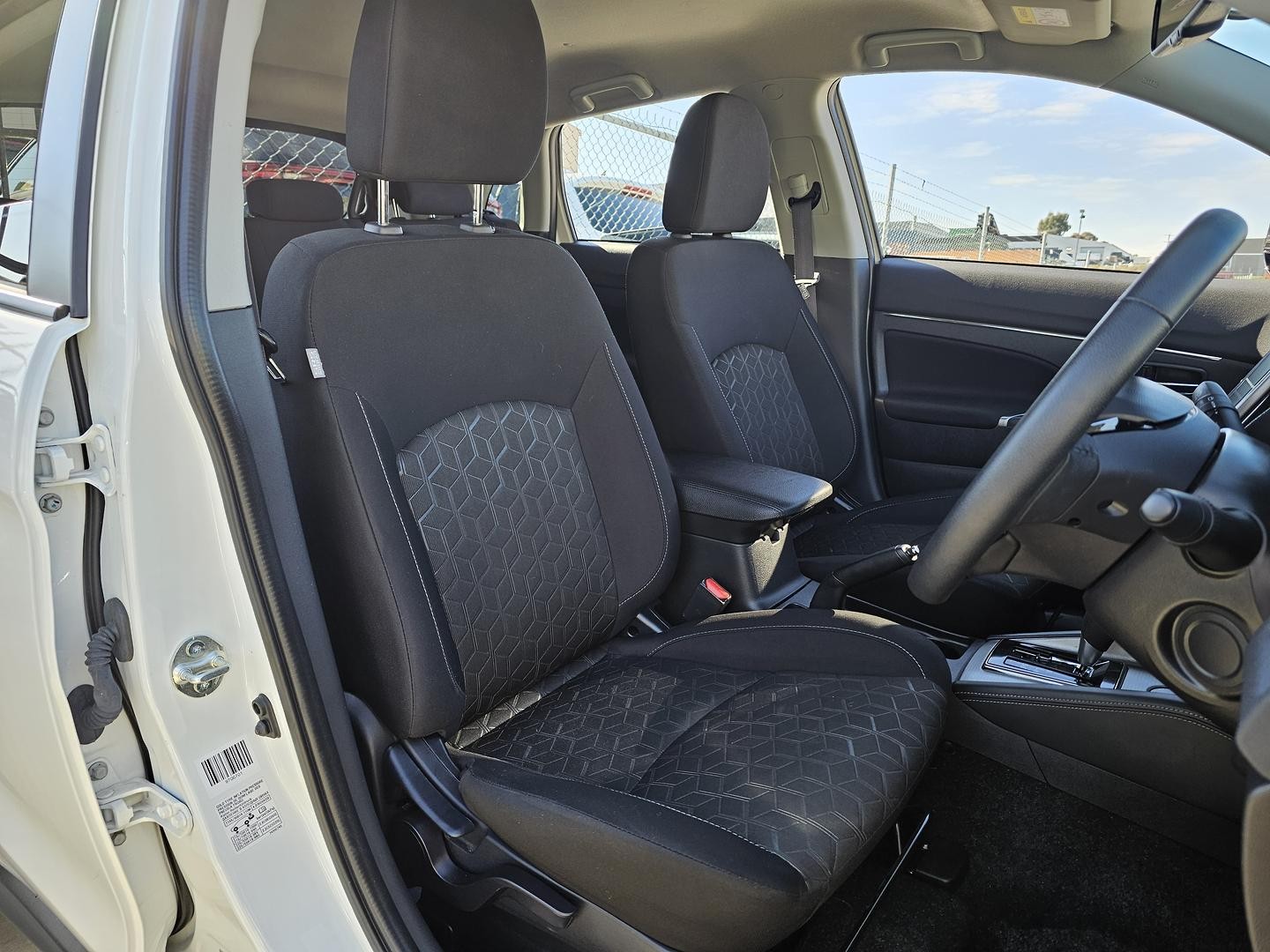 https://dvg-vehicle-assets.s3.amazonaws.com/1207680/9eab612od4djf73wzmoehinvf.jpg