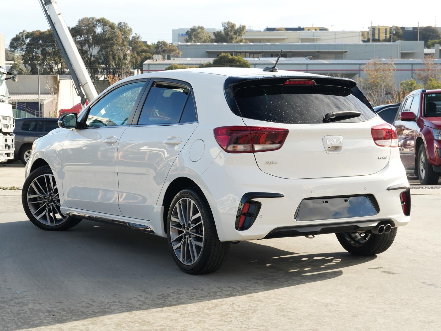 Kia Rio image 3