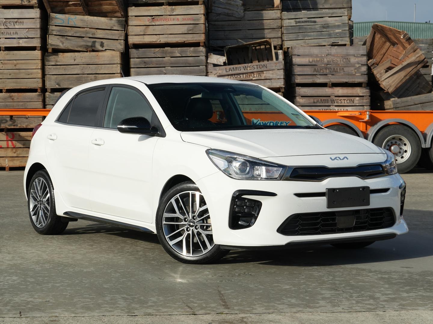 Kia Rio image 1