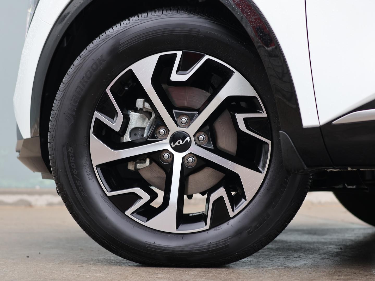 Kia Sportage image 4