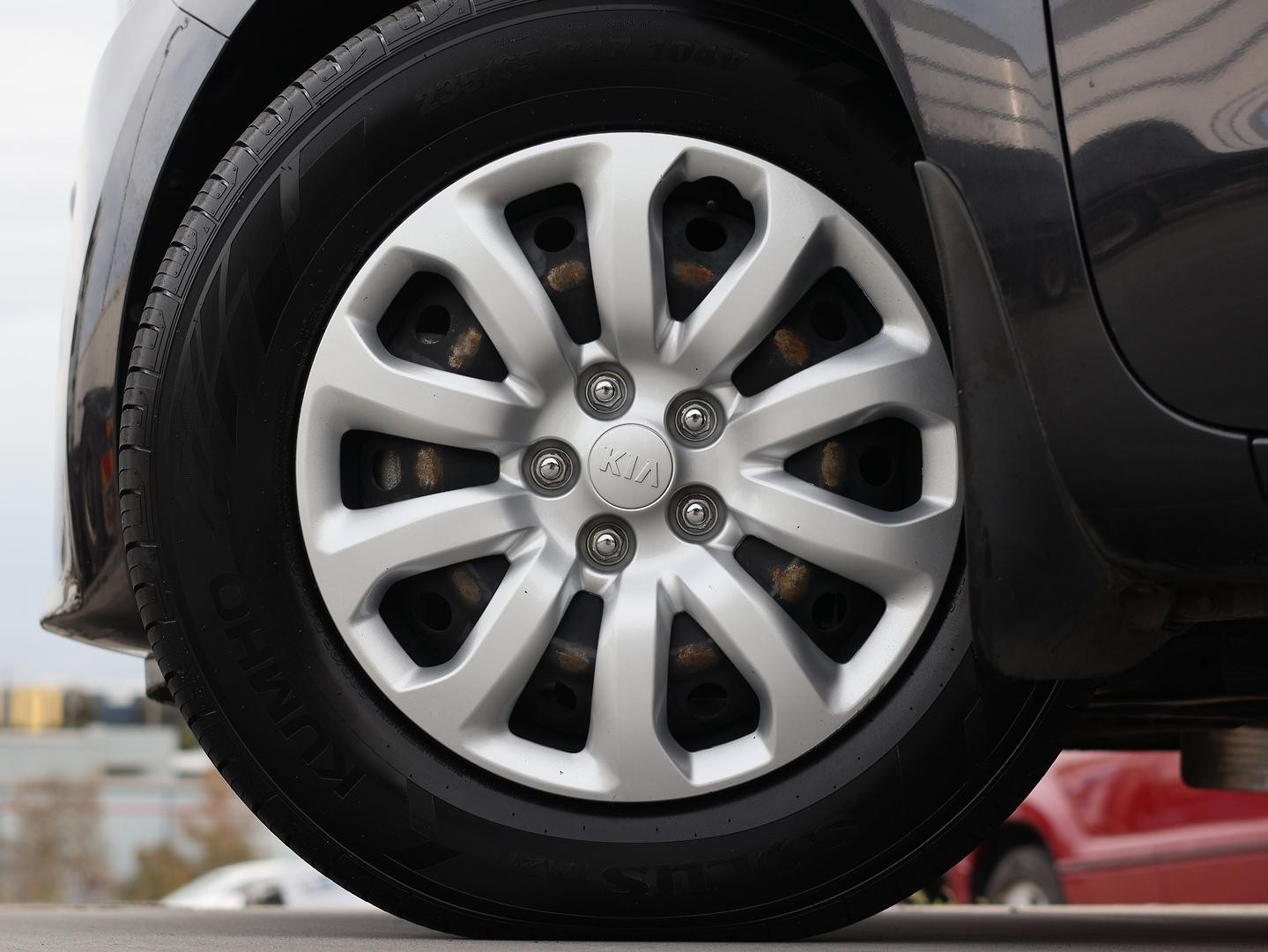 Kia Carnival image 4