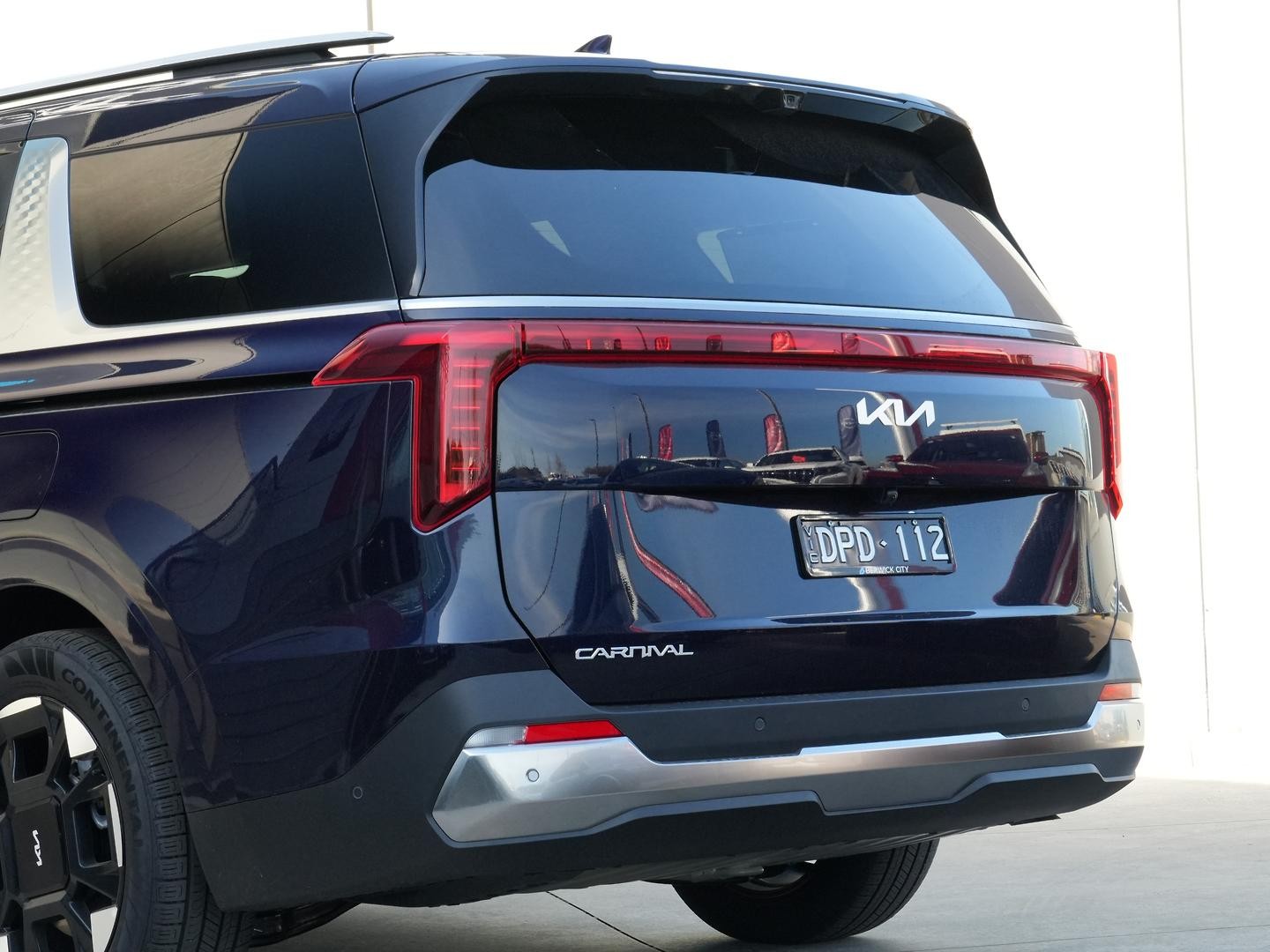 Kia Carnival image 4