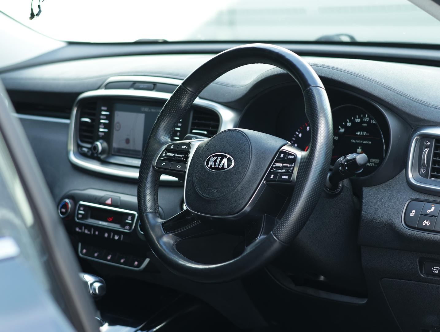 Kia Sorento image 2