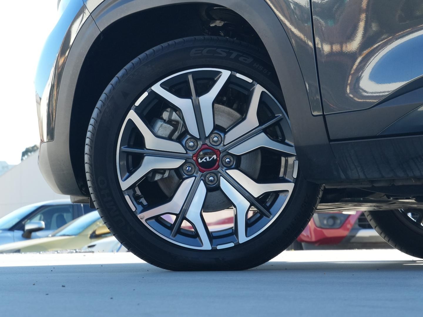 Kia Seltos image 4