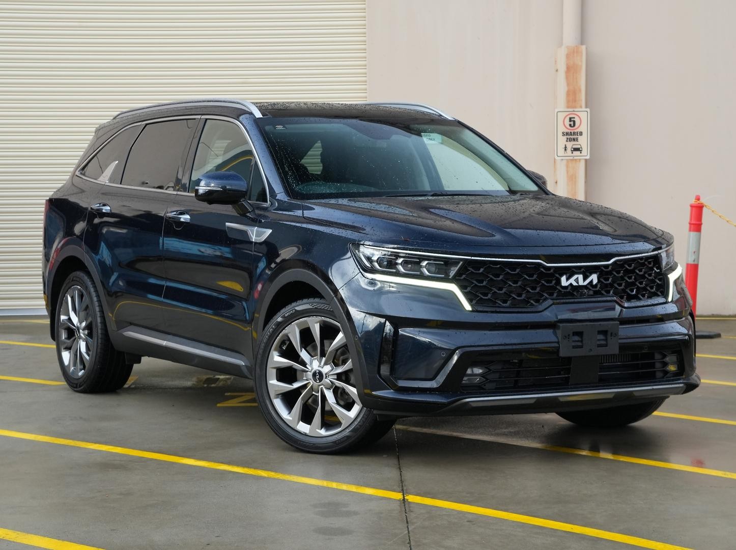 Kia Sorento image 1