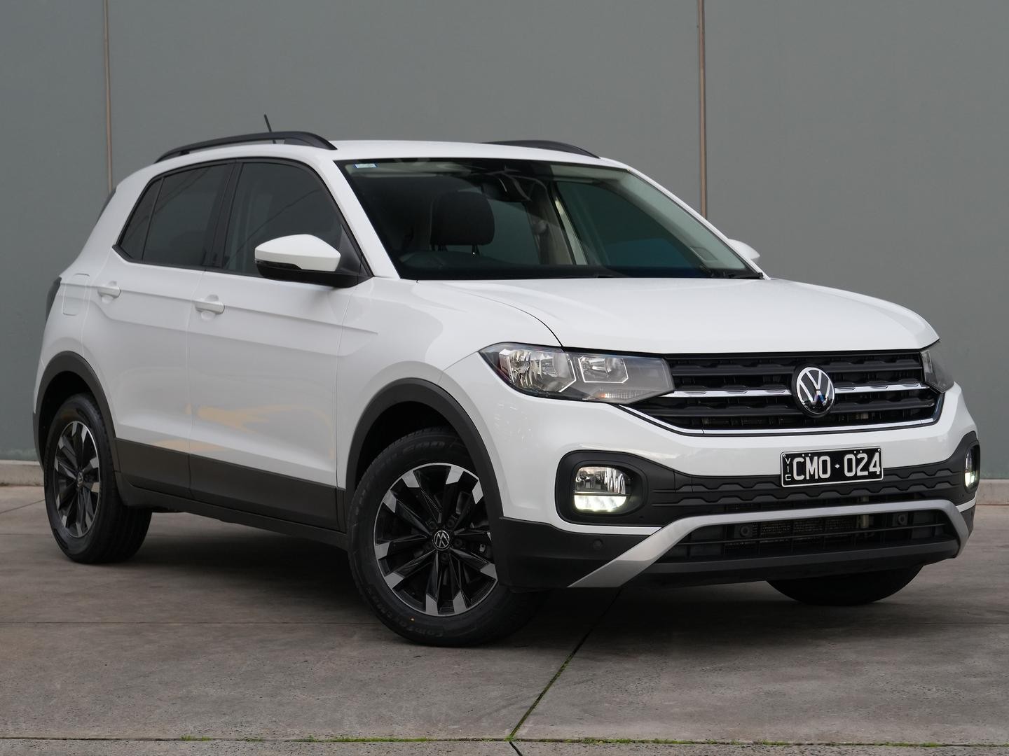Volkswagen T-cross image 1