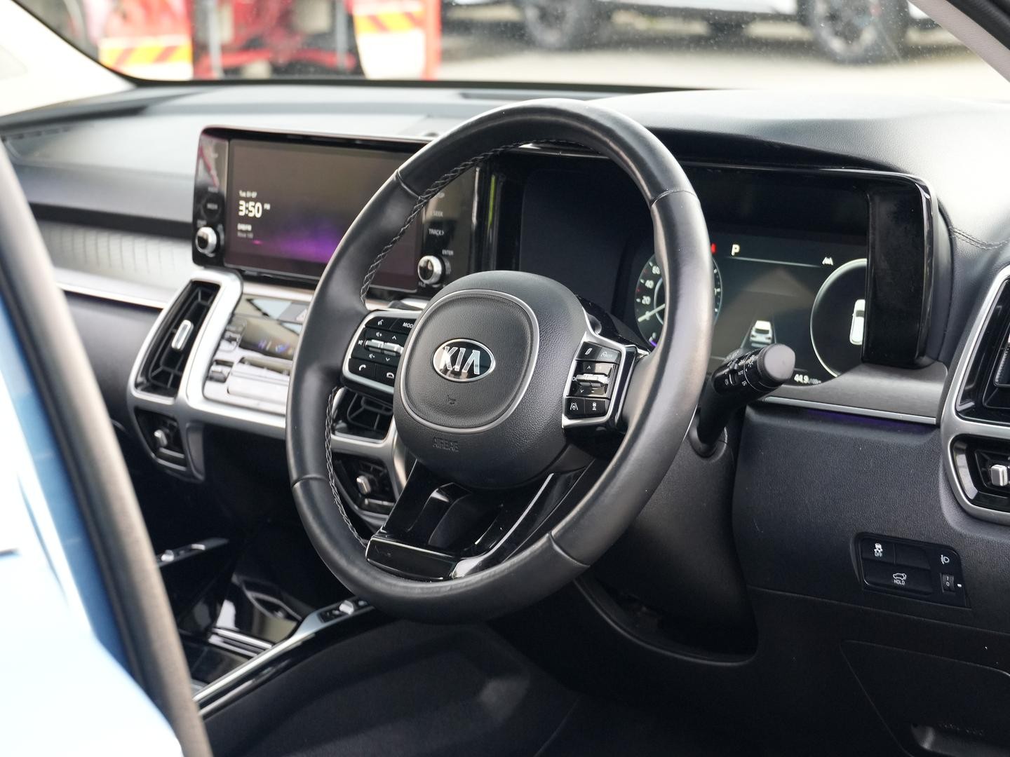Kia Sorento image 2