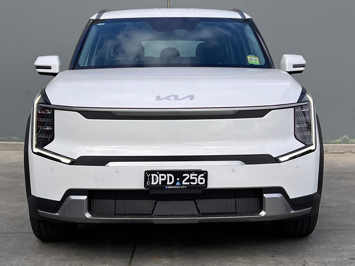 Kia Ev9 image 3