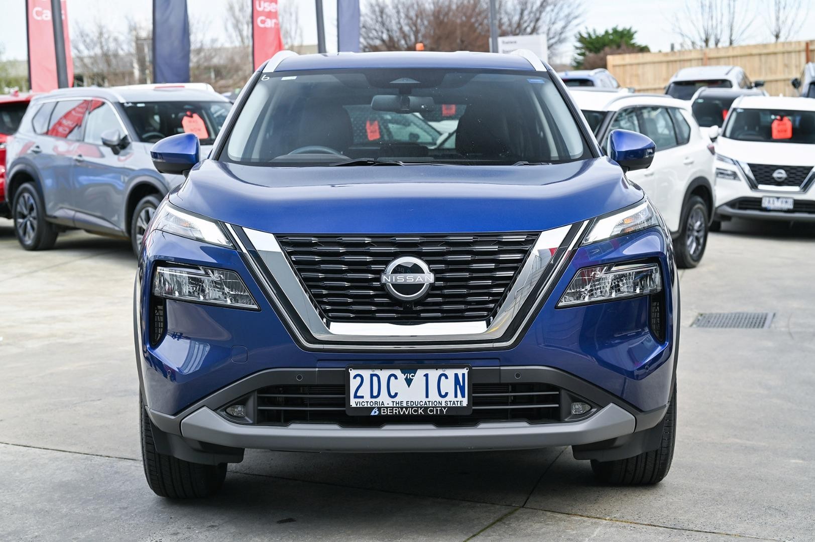 Nissan X-trail image 2