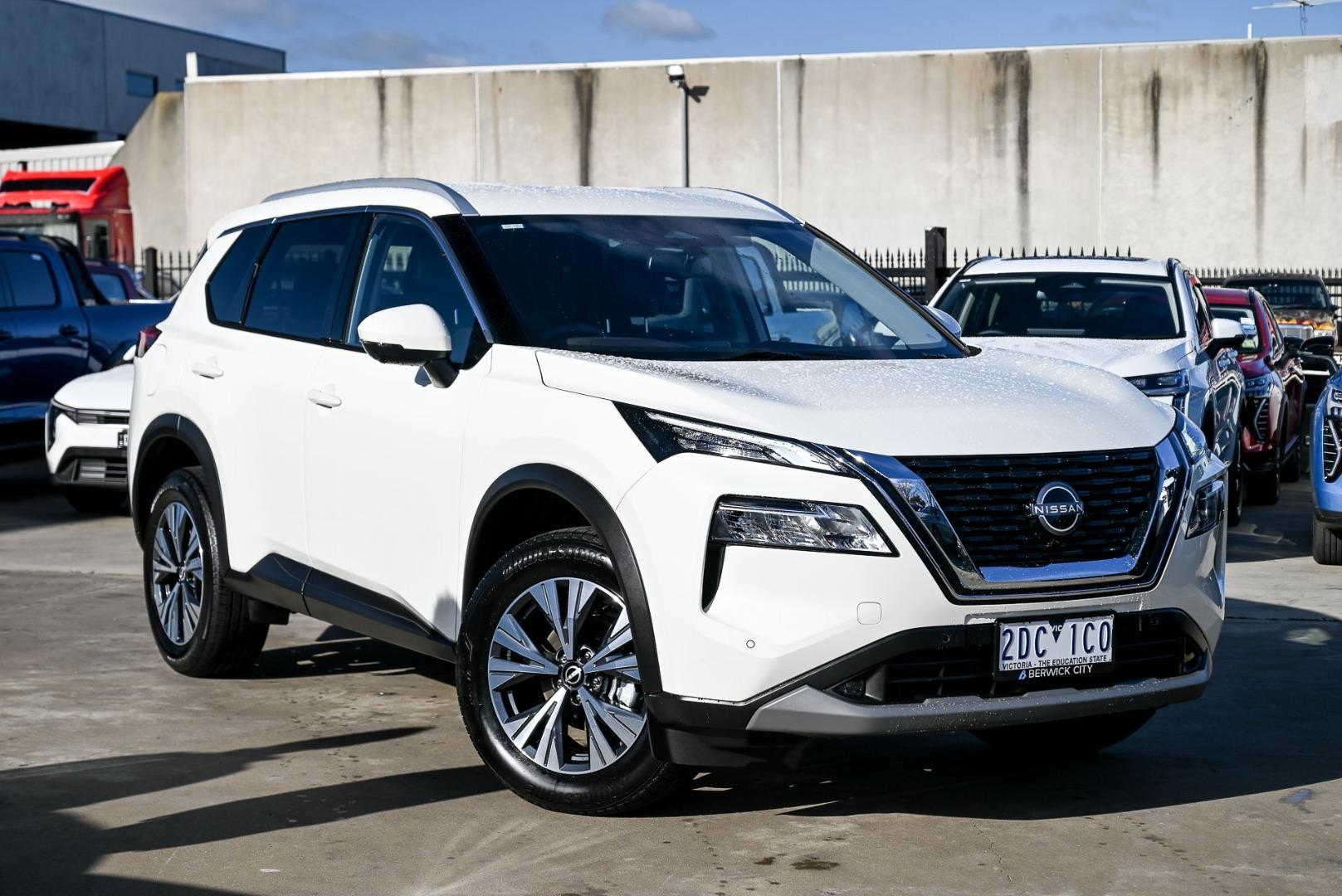 Nissan X-trail image 1