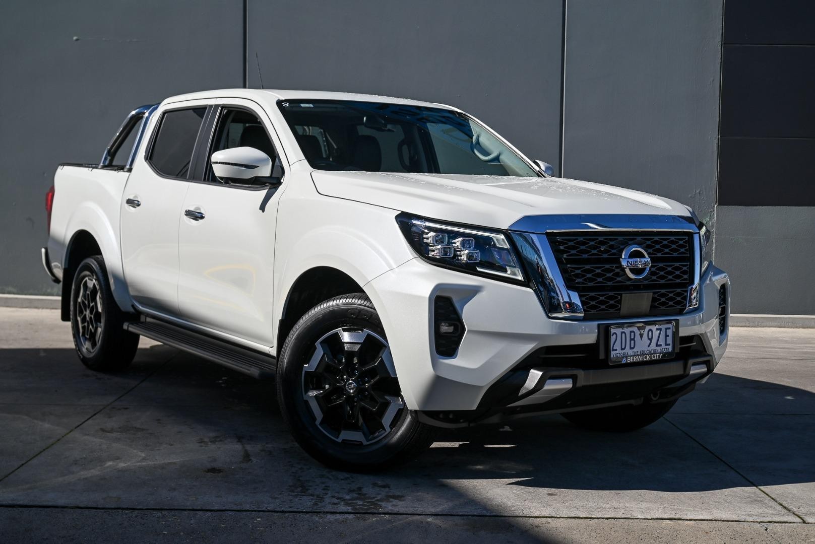 Nissan Navara image 1