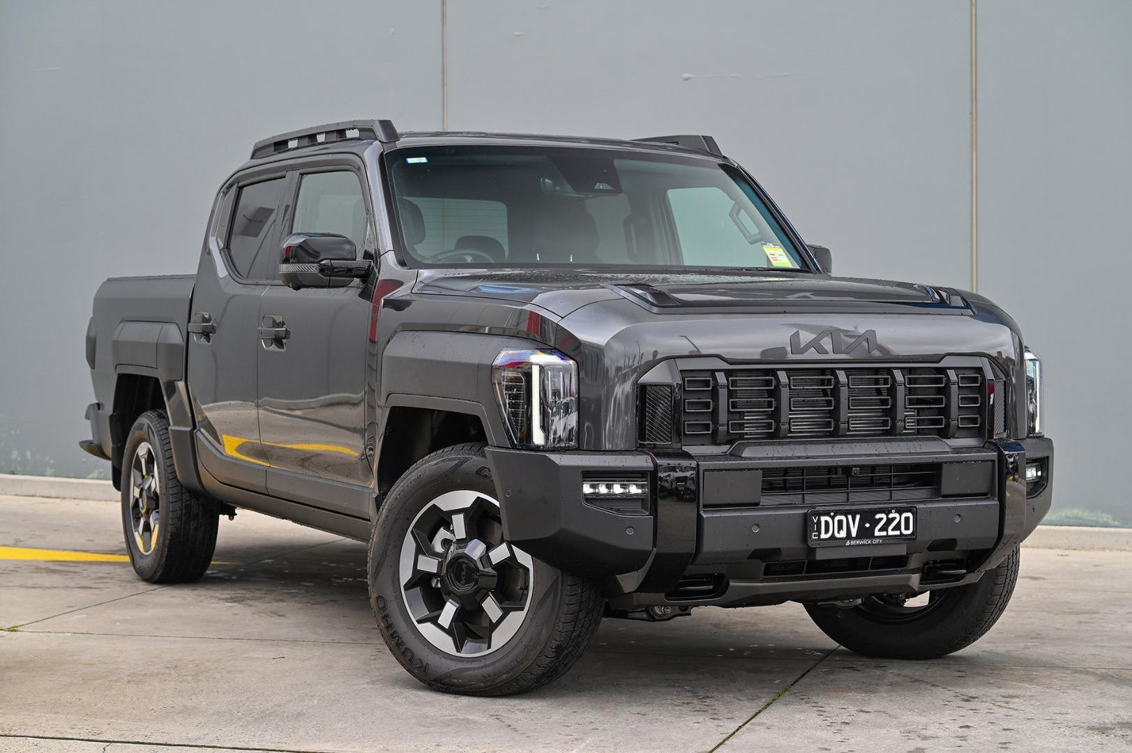 Kia Tasman image 1