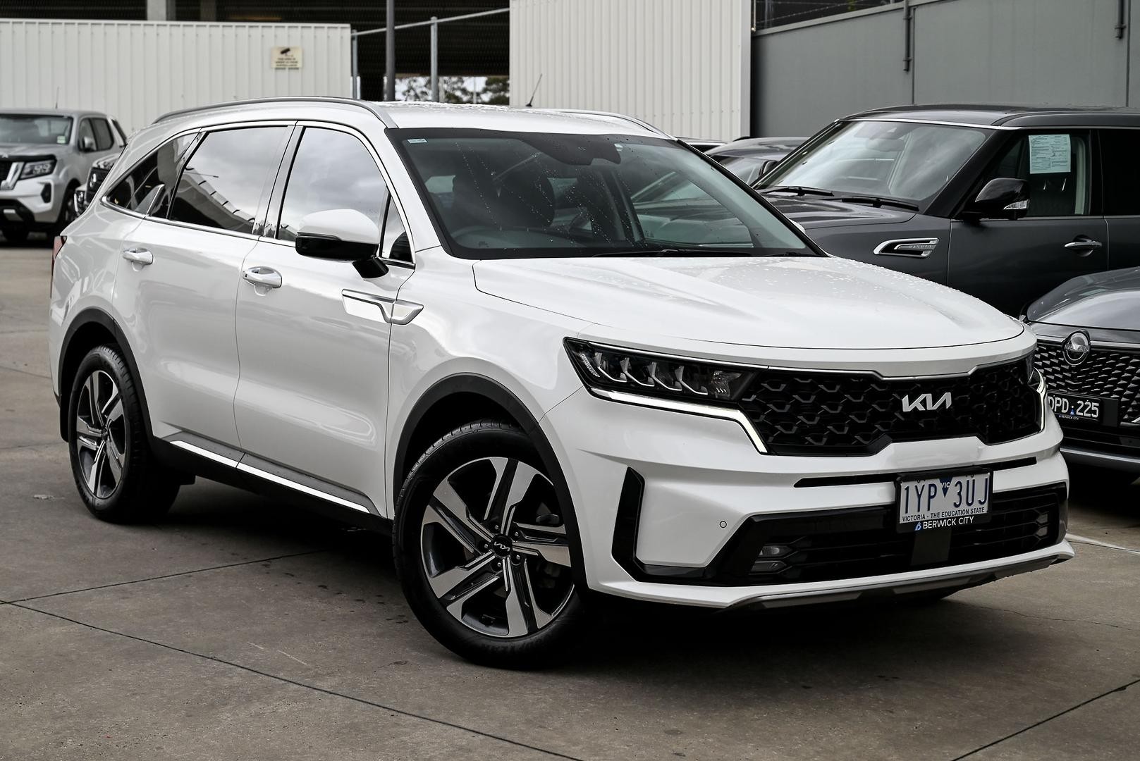 Kia Sorento image 1