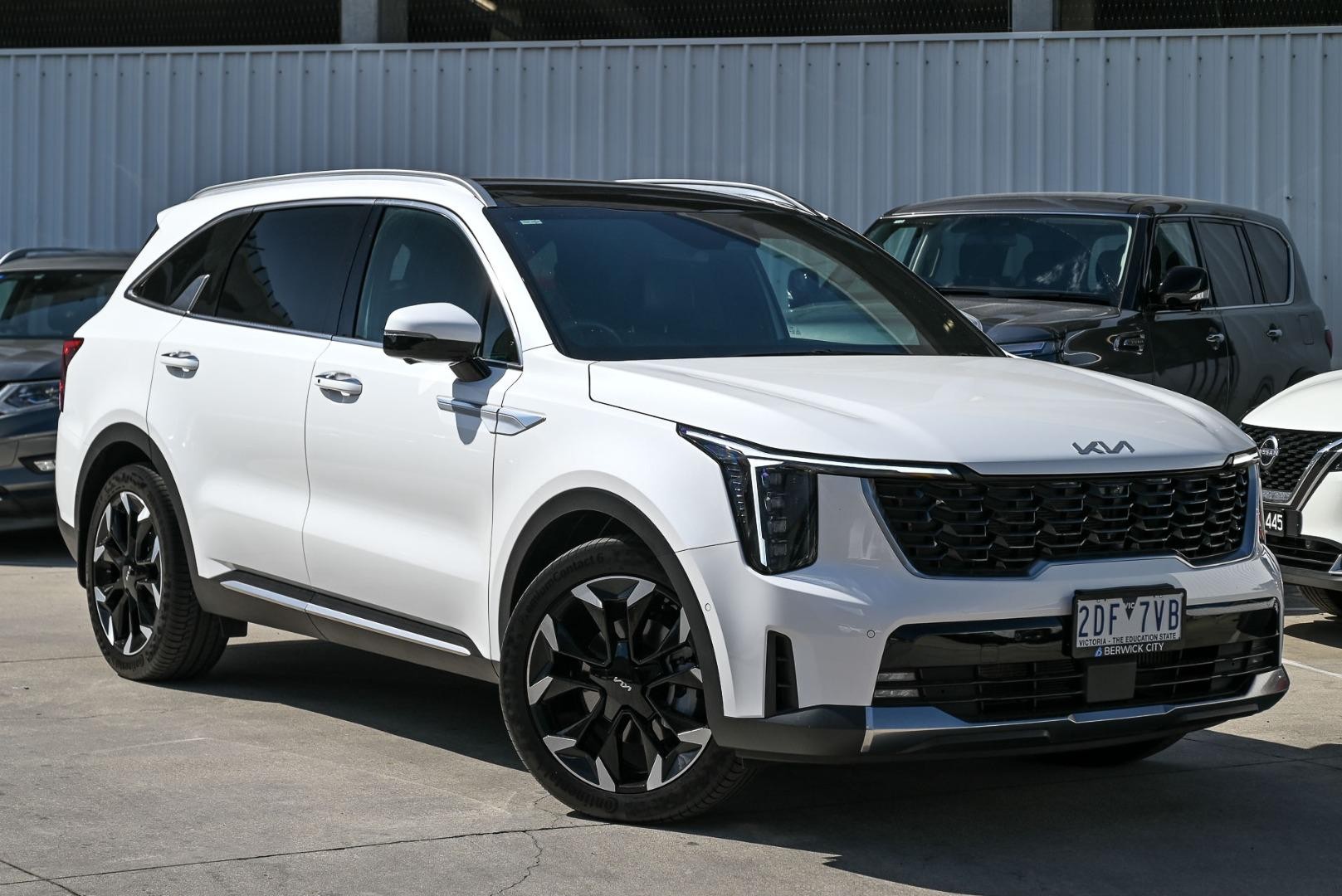 Kia Sorento image 1